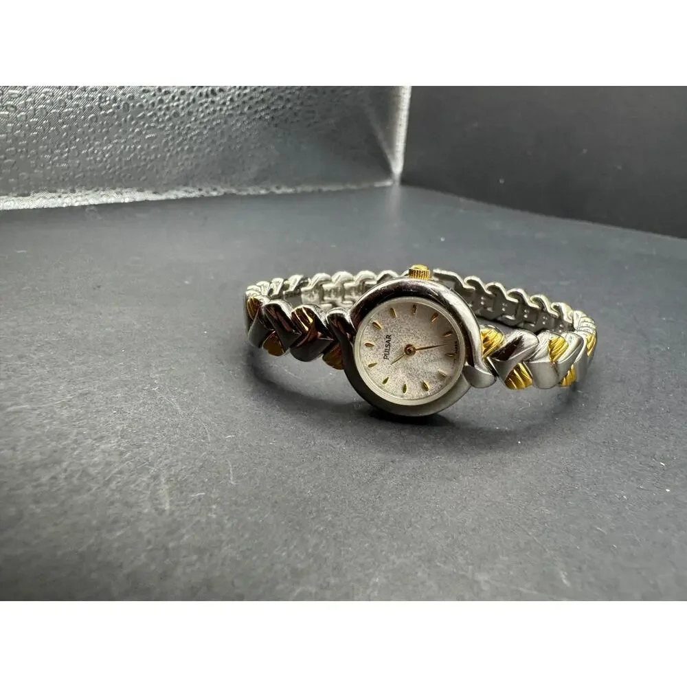 Vintage PULSAR V810-X041 Two Tone Quartz Analog Ladies Bracelet Watch